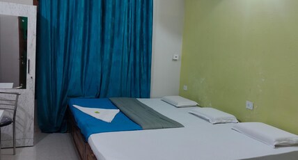 Kaziranga Balaji Homestay Room Type - Deluxe Tripe AC Kaziranga Balaji Homestay Room Type - Deluxe Tripe AC