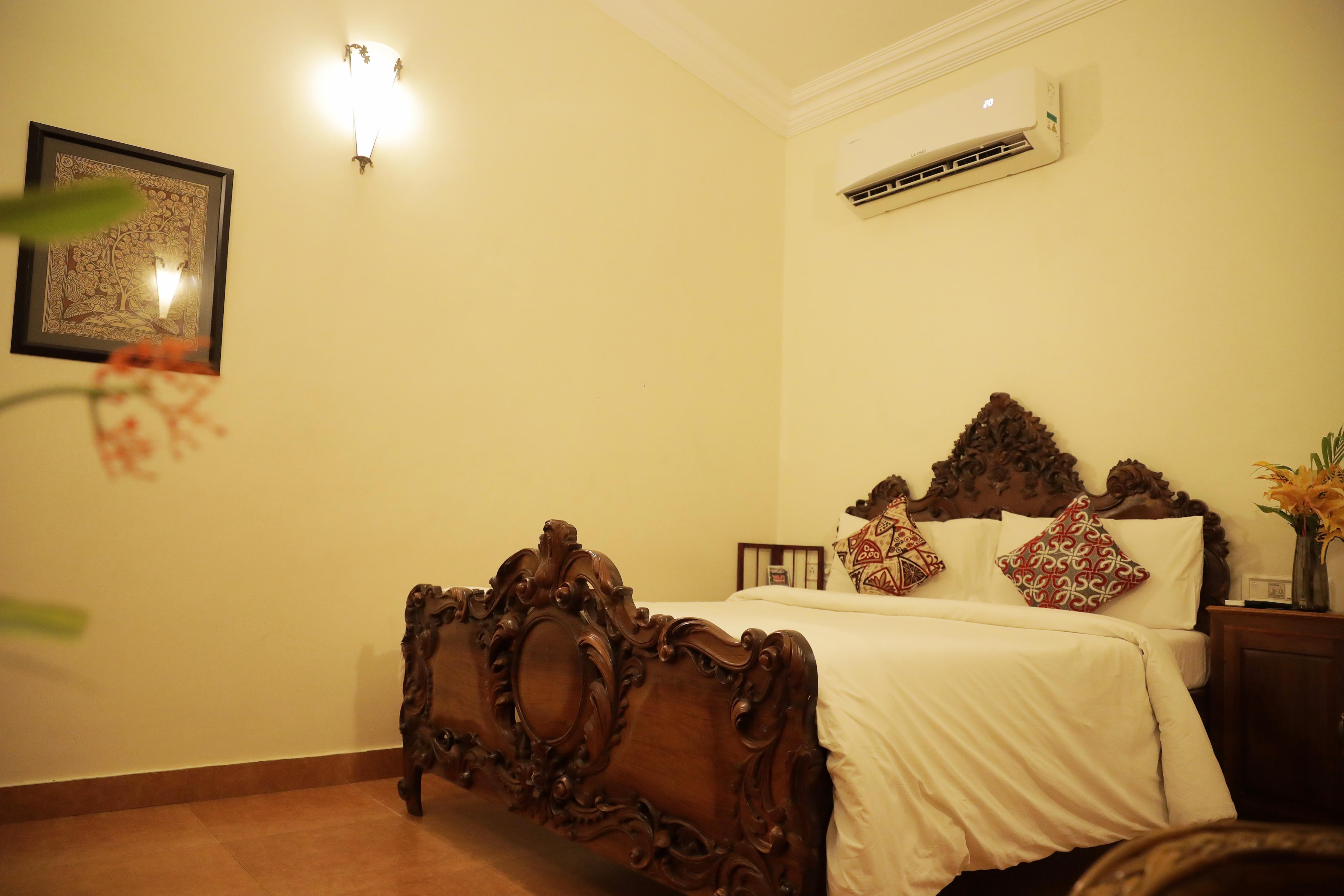 Molly's Retreat Room Type - Deluxe Room With Pool View 