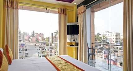 Hotel Rajmahal Room Type - Suite Room