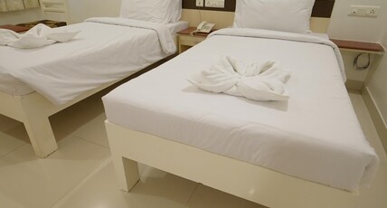 Hotel Palmyra Grand Inn, Room Type - EXECUTIVE DOUBLE OR TWIN