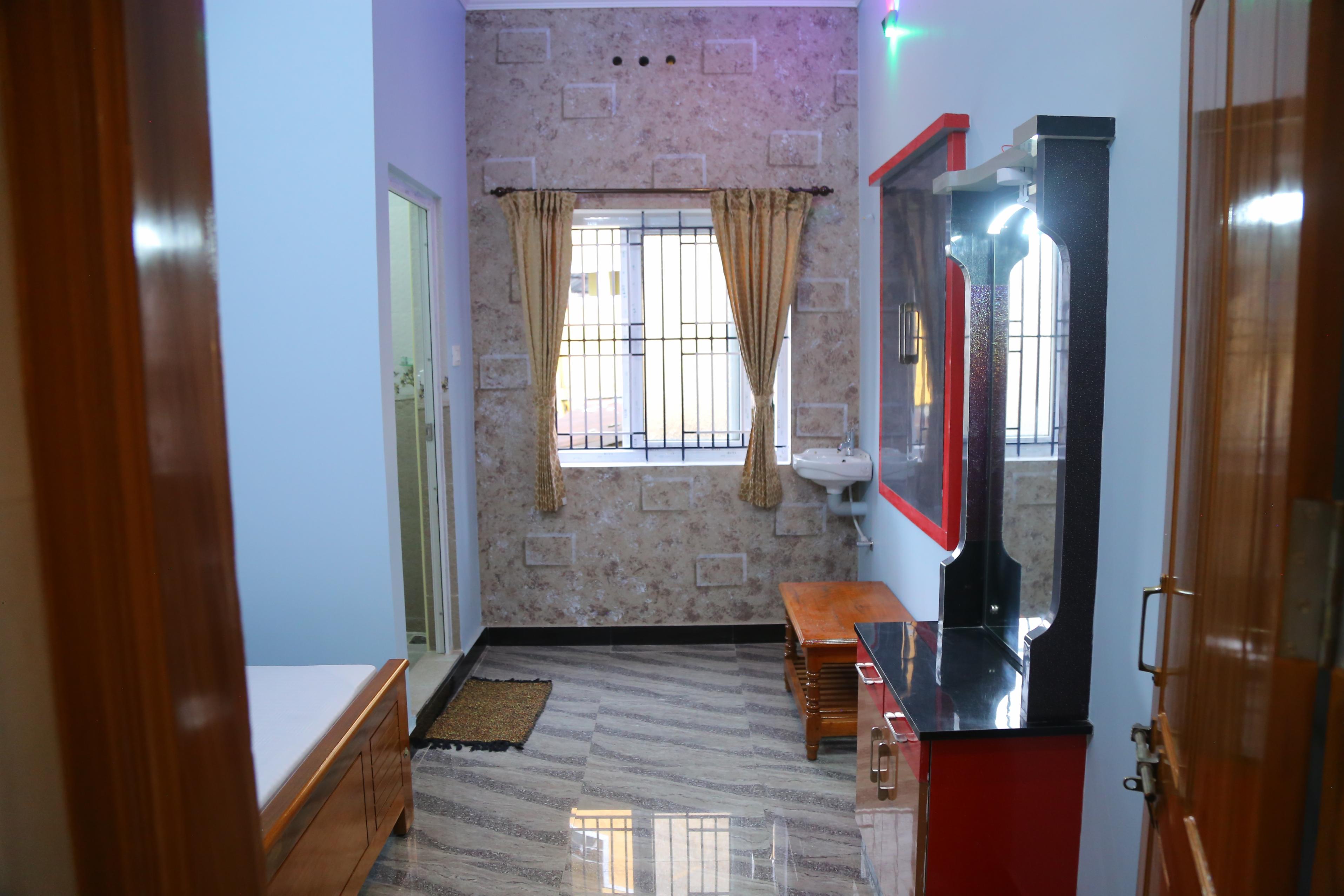 Sun Homestay - Tap to explore photos