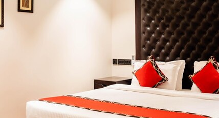DiVaN Clarks Inn (Calangute Beach) Room Type - Deluxe room with Private Pool and King Bed DiVaN Clarks Inn (Calangute Beach) Room Type - Deluxe room with Private Pool and King Bed