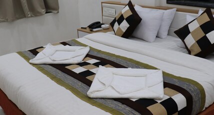 Hotel Neelkamal Palace Room Type - Deluxe Room