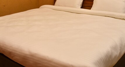 Hotel Krishna Inn Room Type - Deluxe Room