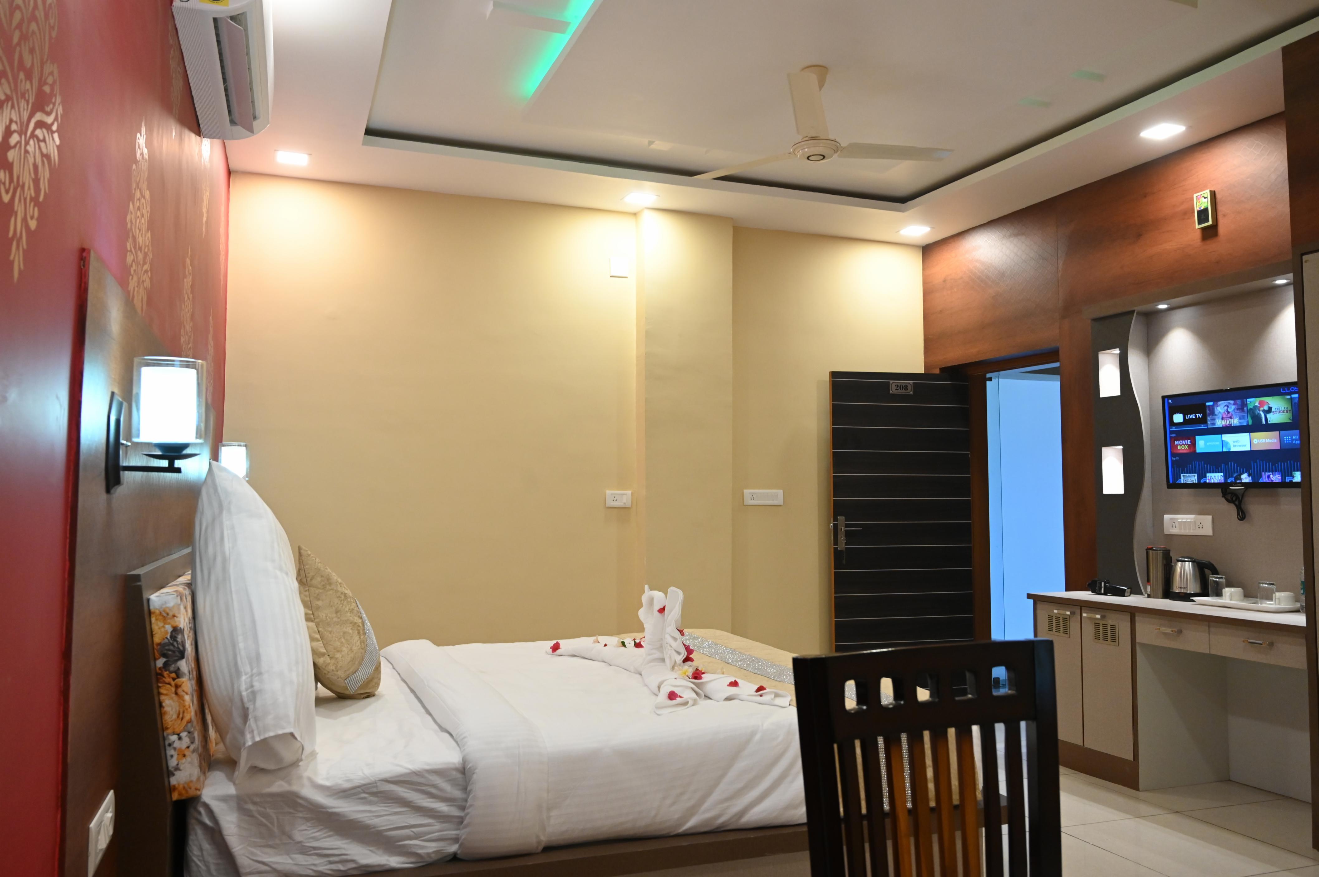 Hotel Bhairav Niwas - Tap to explore photos
