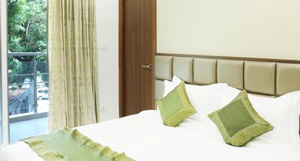 Treebo Pechis Castle Room Type - Deluxe Room with Balcony