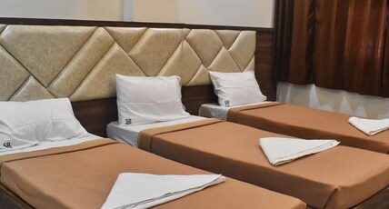 S R Cloud Comforts Room Type - TRIPLE BED NON-AC ROOM S R Cloud Comforts Room Type - TRIPLE BED NON-AC ROOM