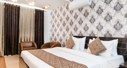Skylark Hotel by Gabrian Hotels Room Type - Luxury Room Skylark Hotel by Gabrian Hotels Room Type - Luxury Room