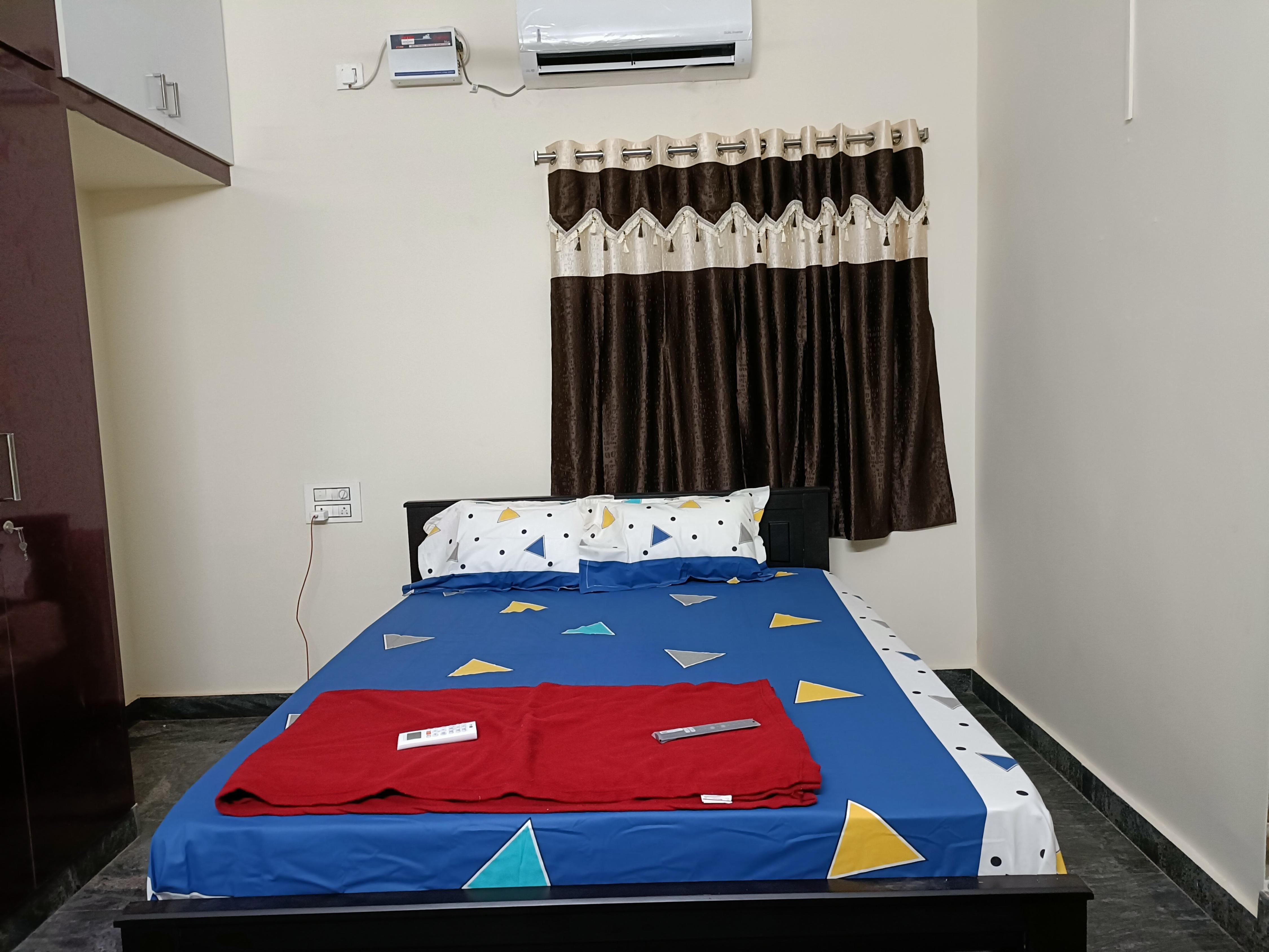 Four Seasons 1BHK, 2BHK Homestay - Tap to explore photos