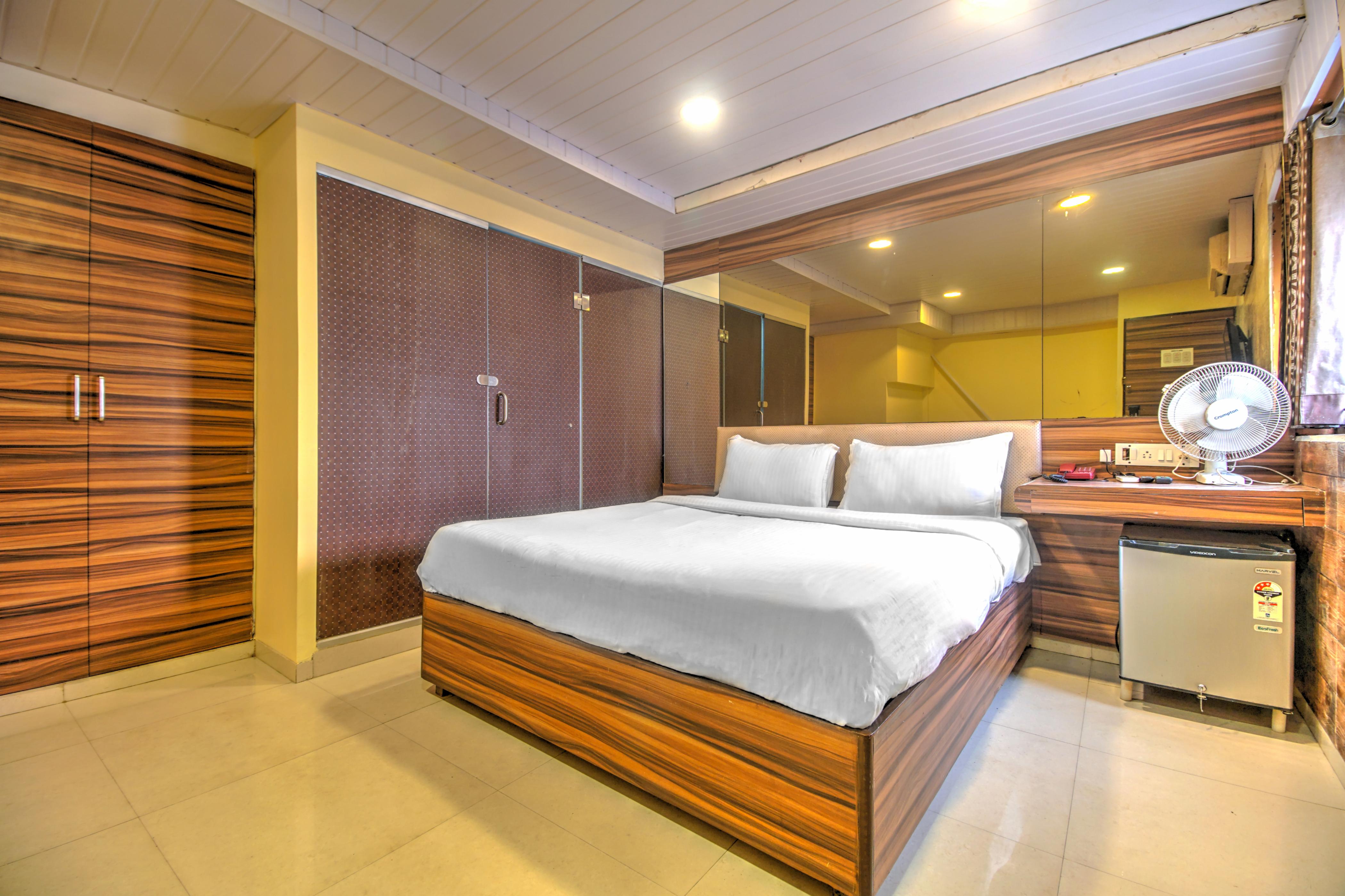 Hotel Lucky Galaxy Room Type - Deluxe Double Room
