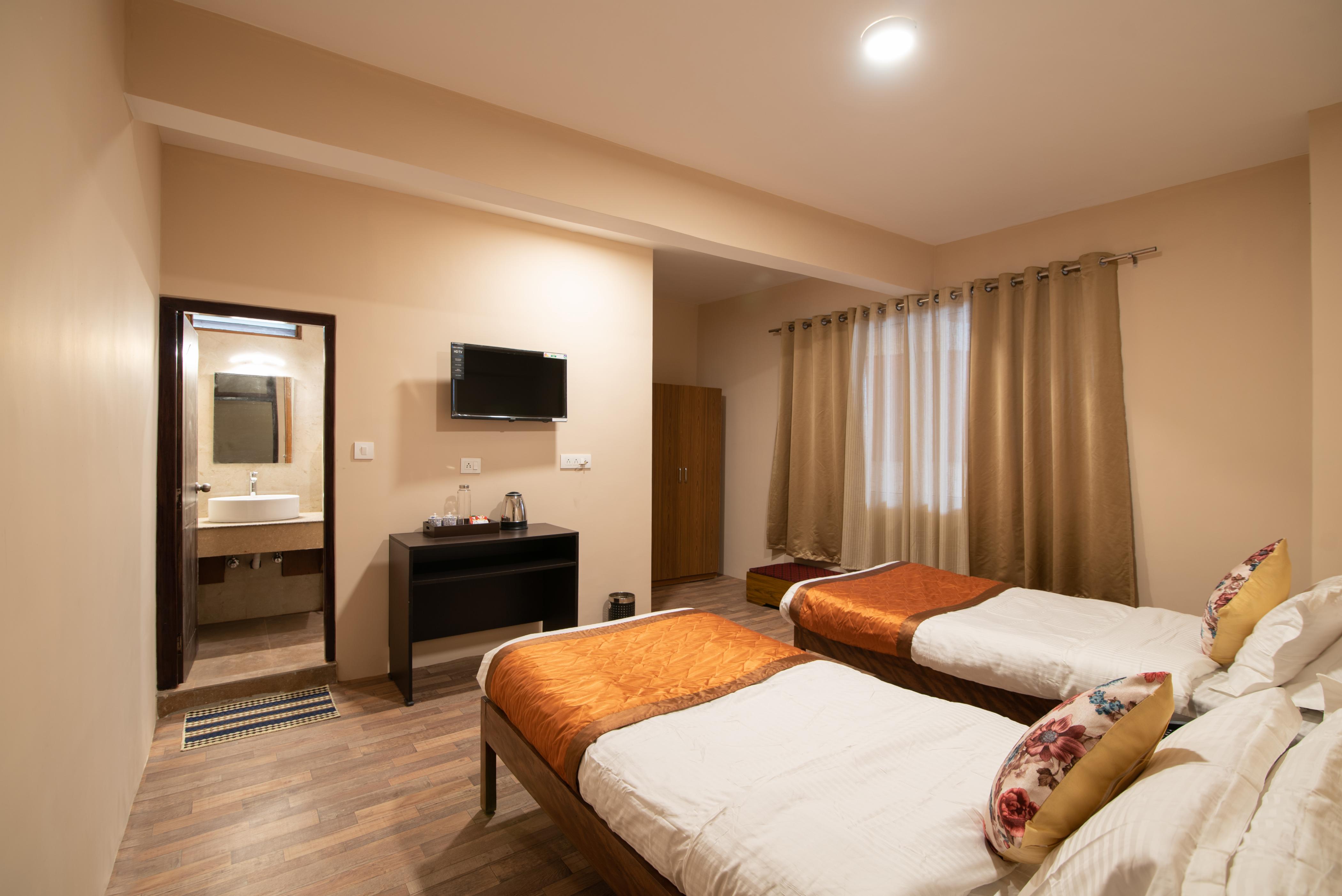 Hotel Shambhala Room Type - Standard Twin Bed Room