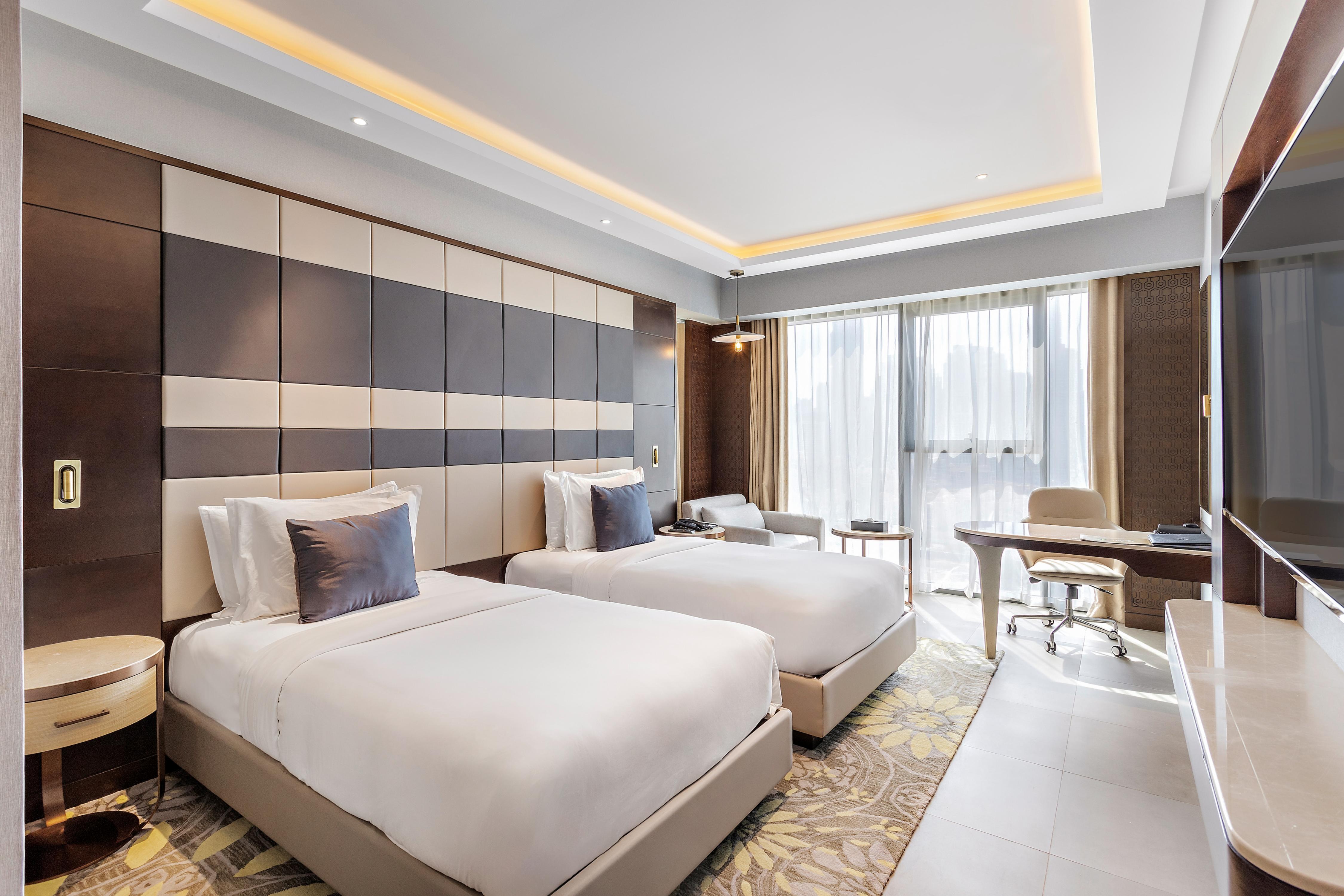 Ramee Dream Hotel Downtown Room Type - Premuim Twin Room with Balcony:-Canal View