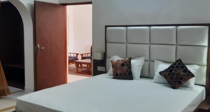 Oasis Resort Pilani Room Type - MAHARANI SUITE with Balcony Oasis Resort Pilani Room Type - MAHARANI SUITE with Balcony
