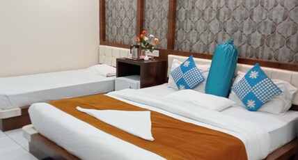 Hotel Sai Krishna Room Type - Deluxe triple AC Room