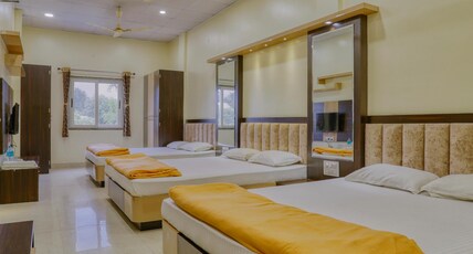Hotel Panchavati Palace Room Type - Six Bed AC Room