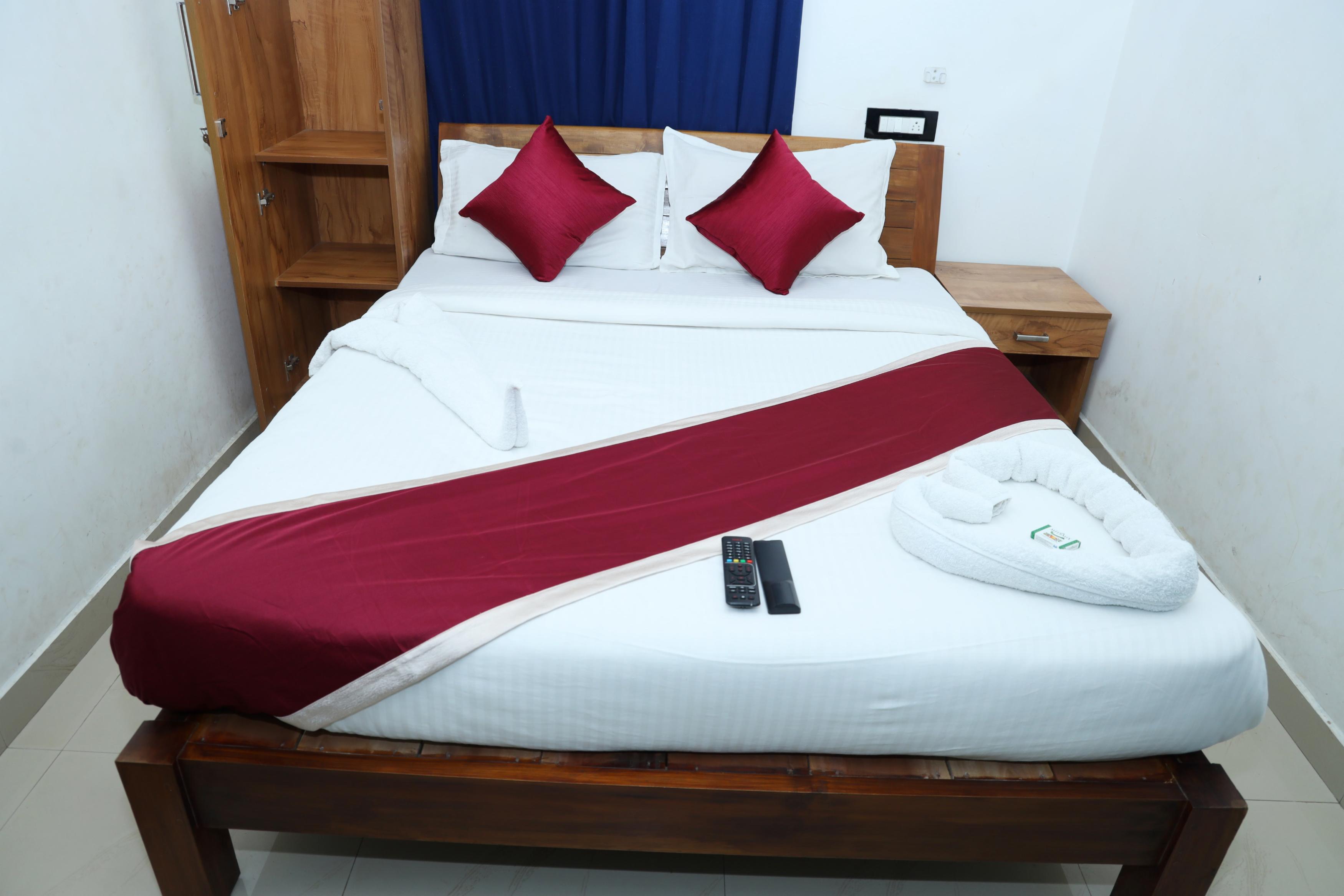 Airport Cochin Grand Residency - Tap to explore photos