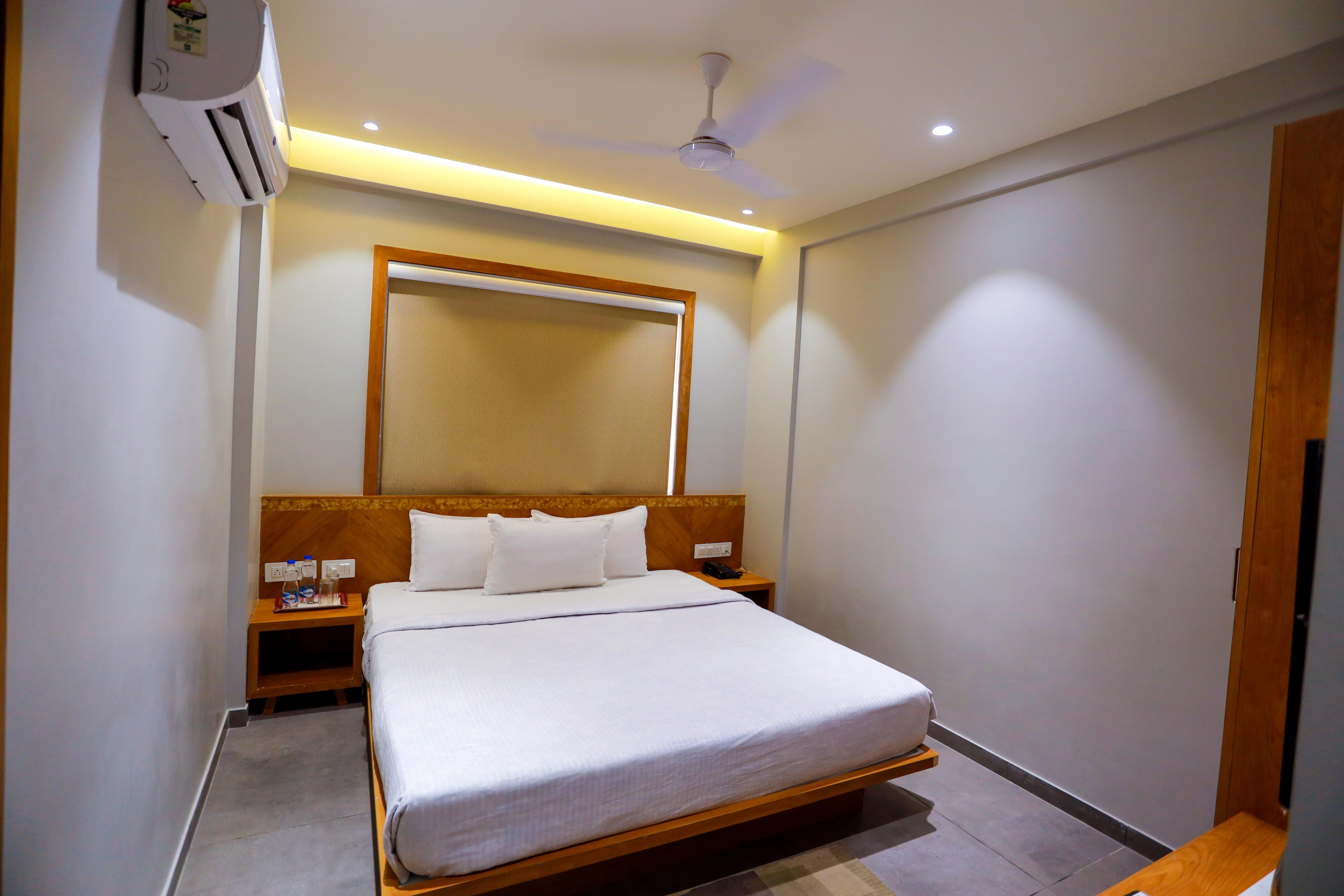 HOTEL OM Room Type - Standard Double Bed AC