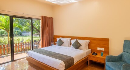 PINEWOOD RESORT Room Type - Club Room Garden View