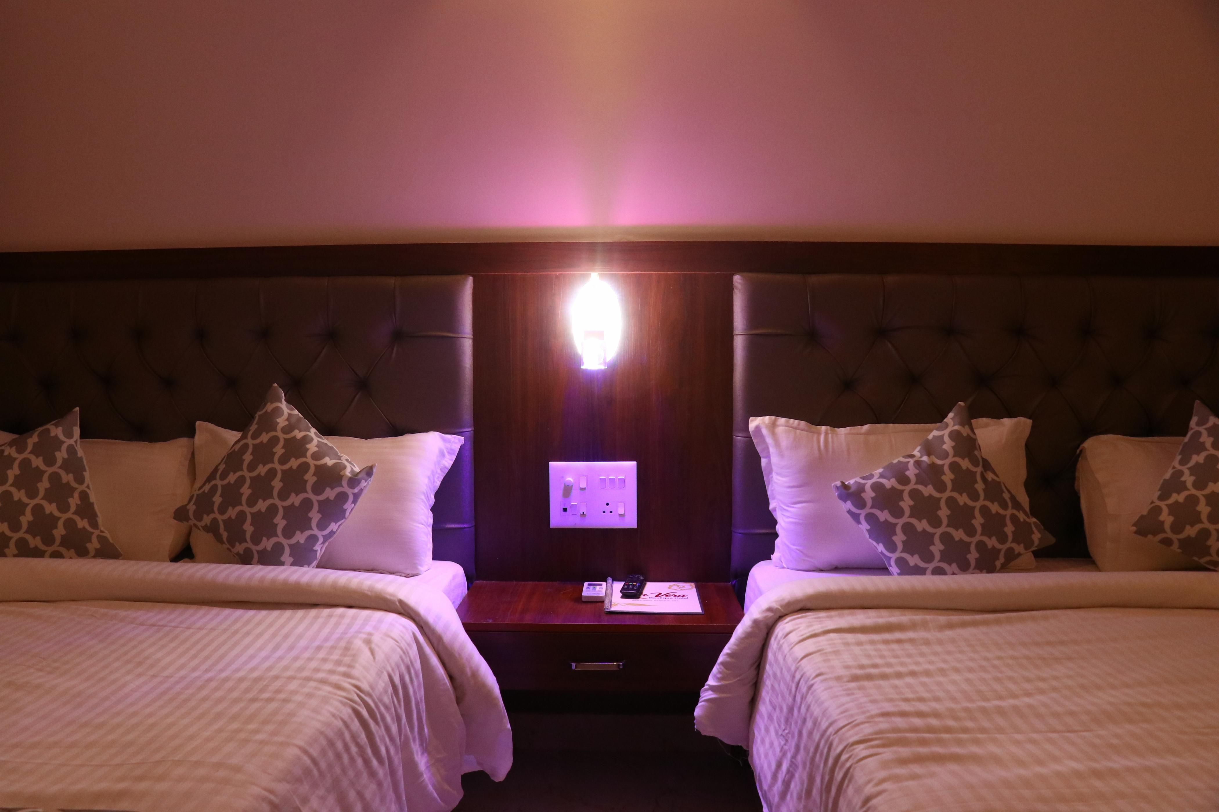 LA VERA BOUTIQUE HOTEL MANDREM - Tap to explore photos