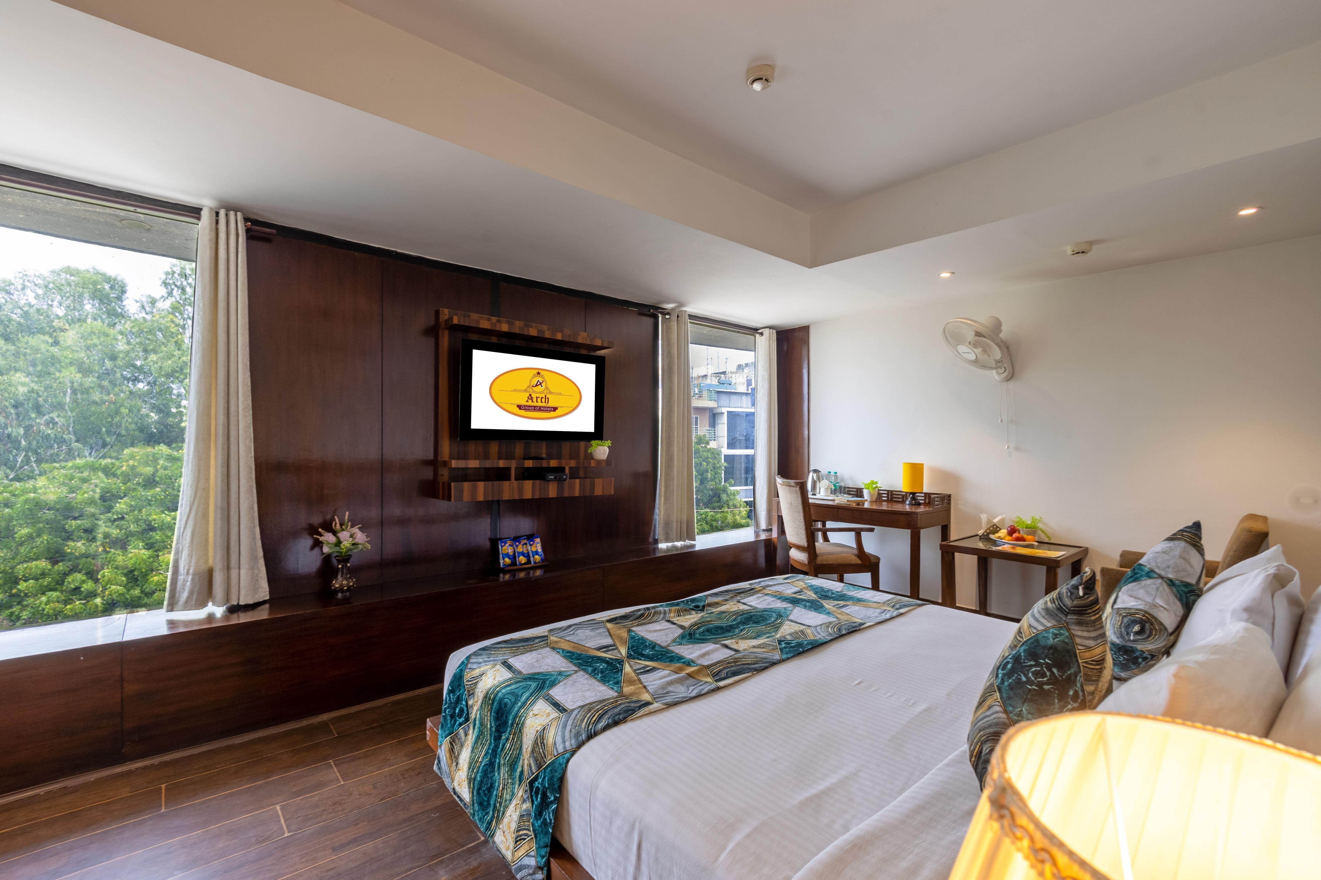 Hotel Arch Plaza - Near Yashobhoomi Dwarka