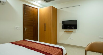 The Palms Inn near Medanta Room Type - Studio Room The Palms Inn near Medanta Room Type - Studio Room