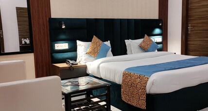 KDS Residency Hotel Room Type - Deluxe King Room