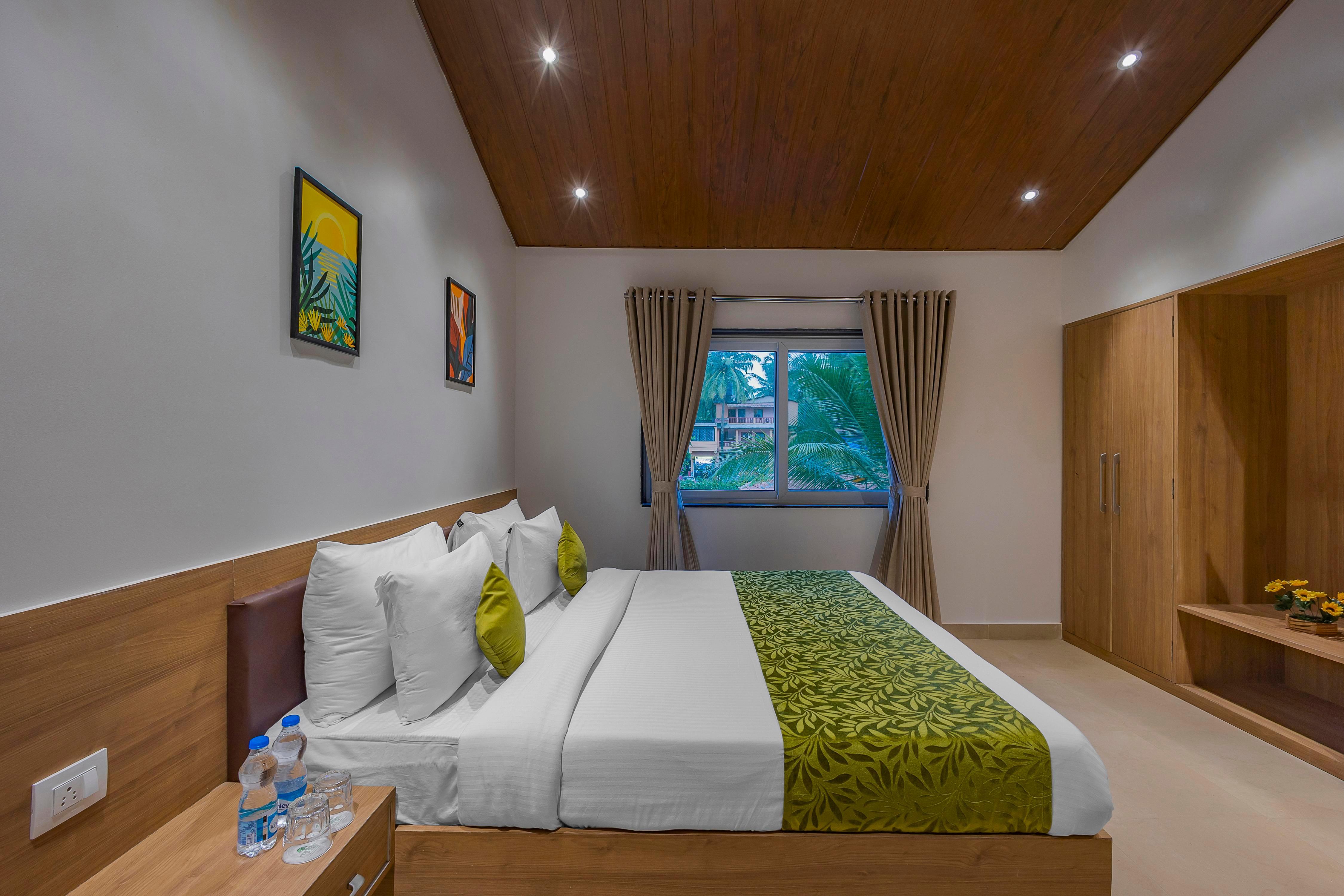 TreeHouse MARS Beach Cottages - Tap to explore photos