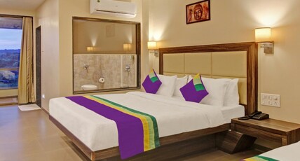 Treebo Suyogg Retreat Room Type - Deluxe Room