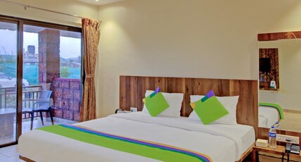 Treebo Nakshatra Cottages Mahabaleshwar Room Type - Standard Room with Garden View