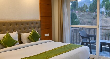 Montclair Ananta Elite Solan Room Type - Deluxe Room