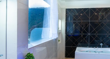 Luxmi Villas Inn Room Type - Executive Suite Room