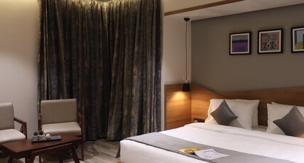 Hotel Chitra Executive Room Type - Premium Room
