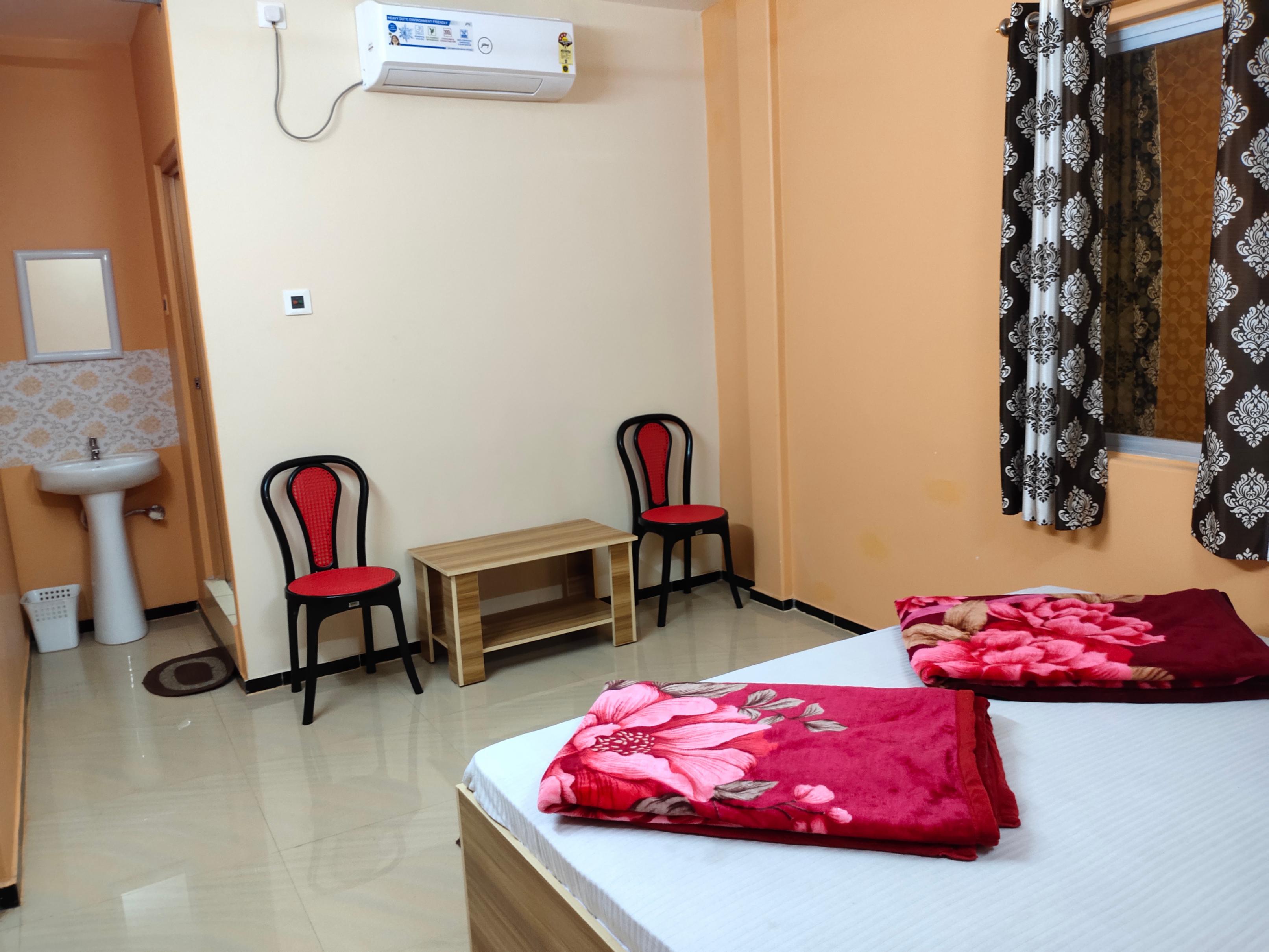 LOKNATH GUEST HOUSE - Tap to explore photos