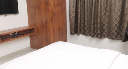 Mahalaxmi Executive Room Type - Deluxe non ac