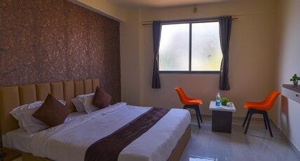 Hotel Jurkis Room Type - Deluxe Non AC Room