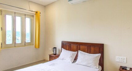 Sky Mount Villa | A 5 BH Valley View Villa Room Type - Valley View AC Classic Room