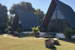 Lotuslap Resort