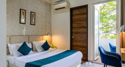 Hotel Fortune Inn by ASPL Room Type - Super Deluxe Room With Balcony