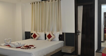 Jharokha Banquet and Conference Hall Room Type - PREMIUM DELUXE