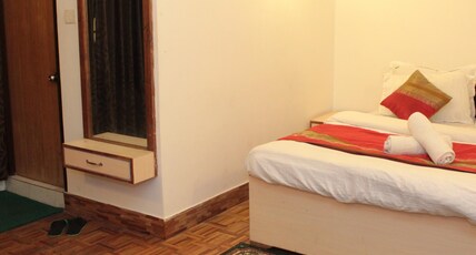 The Meru Hotel Room Type - Deluxe