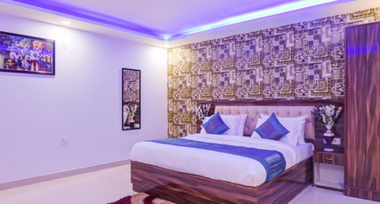 Hotel Festival Delhi Airport Room Type - Super Deluxe Room with Airport Drop Hotel Festival Delhi Airport Room Type - Super Deluxe Room with Airport Drop