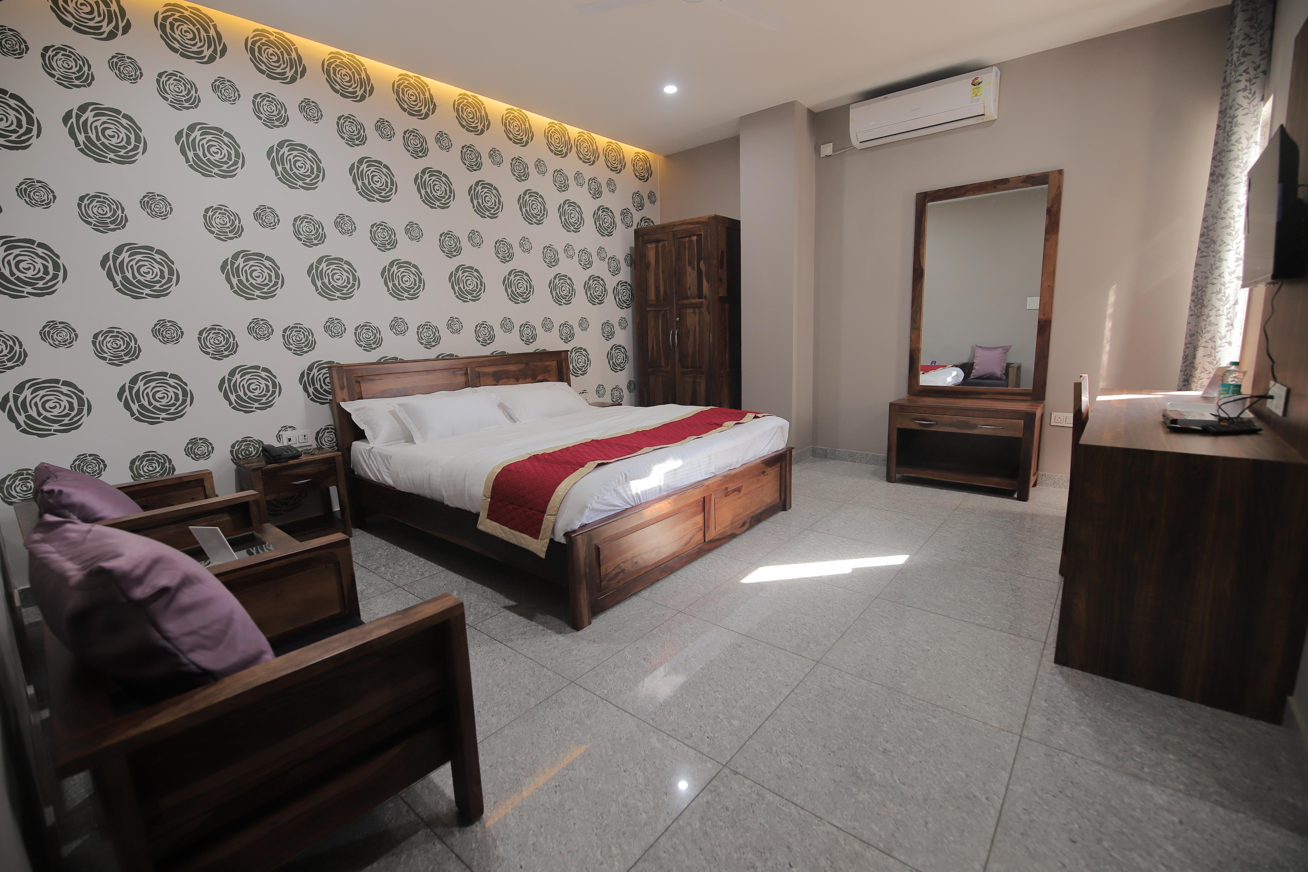 HOTEL RAJ PALACE Room Type - EXECUTIVE Room