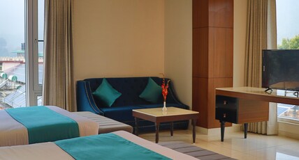 Hotel Green - Behind Parmarth Niketan Room Type - Executive Privilege Suite Room