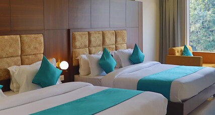 Hotel Green - Behind Parmarth Niketan Room Type - Executive Family One