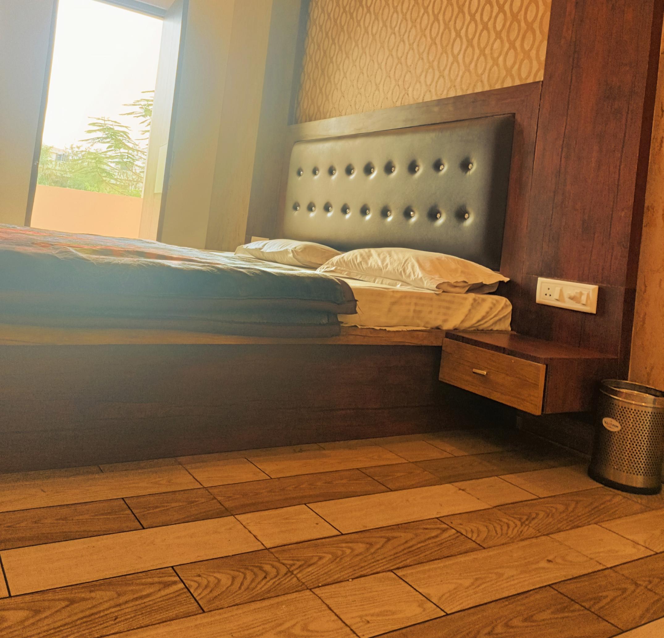 hotel raj mahal - Tap to explore photos