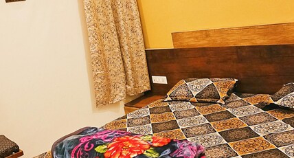 hotel raj mahal Room Type - economy room non ac non geezer