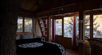 Fika Homes and Hostel Gadagushani Room Type - Tree House | Romantic Space