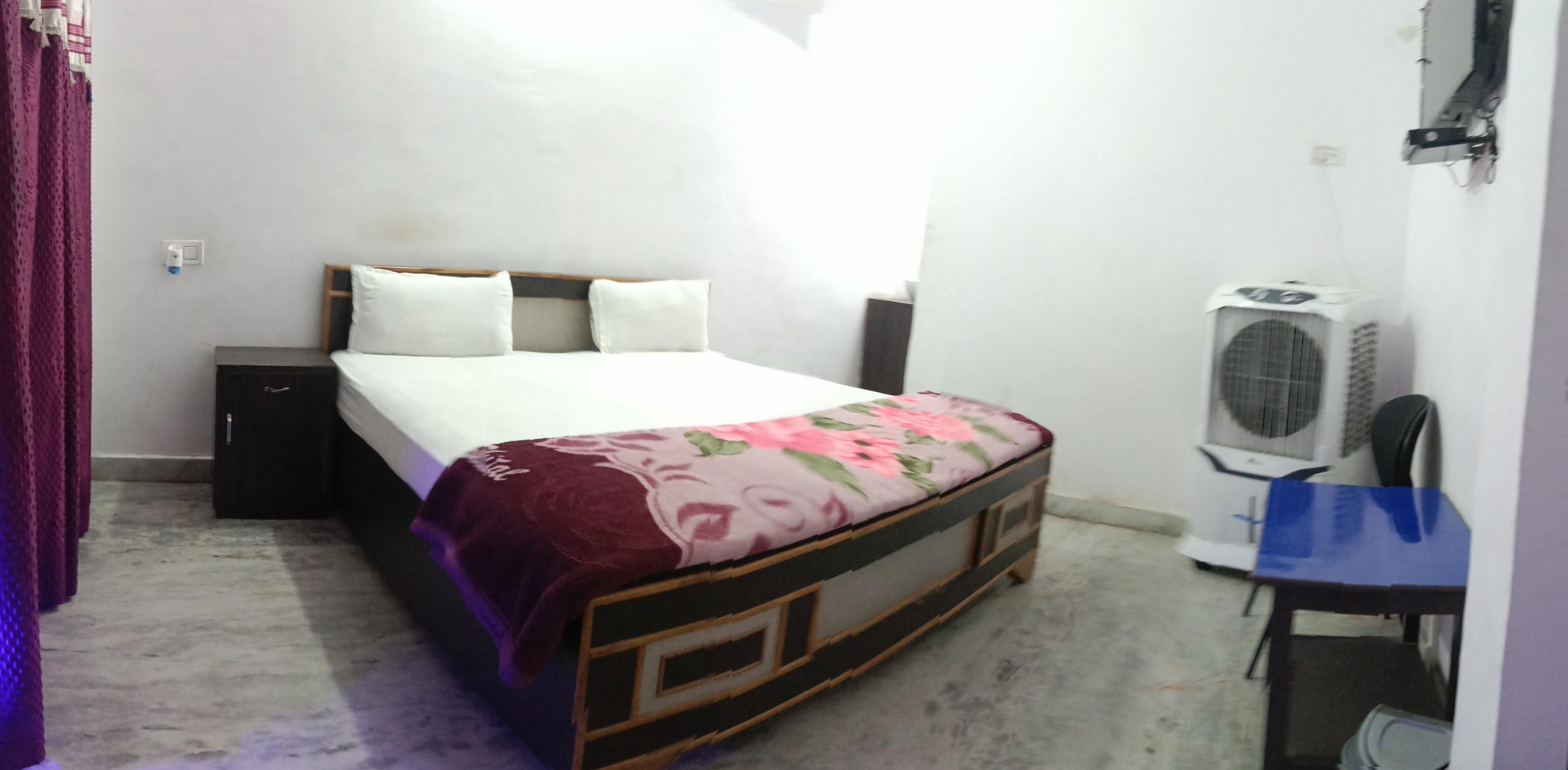 Hotel Indigo - Tap to explore photos