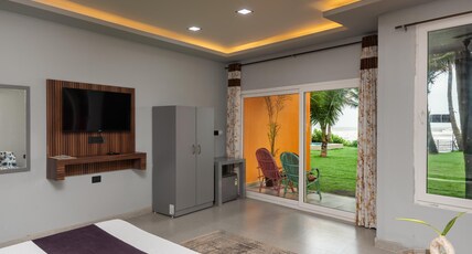 Amadi Beach Front Resort Room Type - Water Lilly