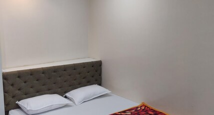 Hotel R.B. Palace Room Type - Non AC Super Deluxe